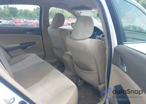 2010 Honda Accord 2.4 Lx-P из США, поврежденный, VIN 1HGCP2F40AA013035